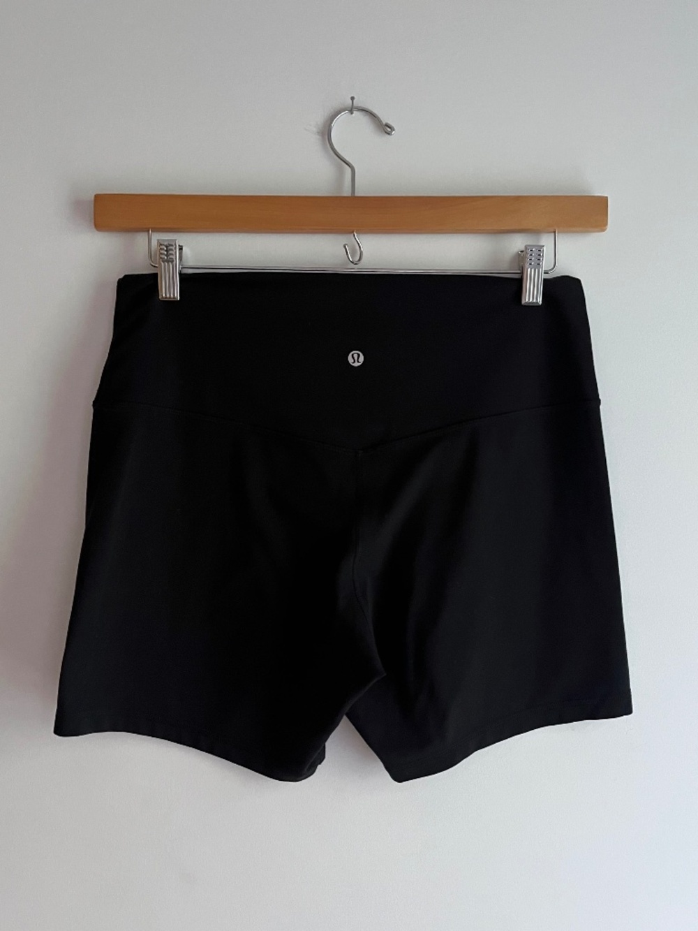 Align 4" short in black - Lululemon size 14